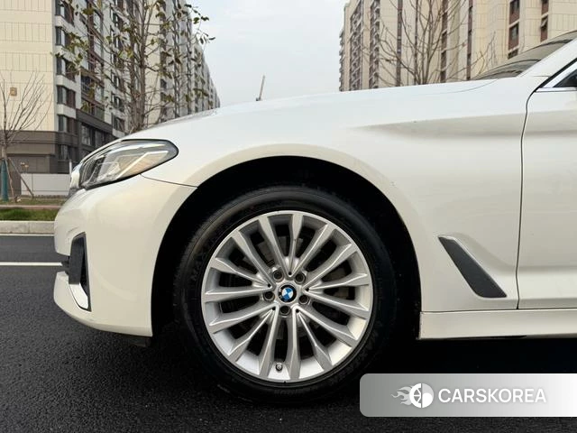 BMW 5 series id 4272027 из Китая 20