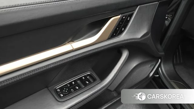 Porsche Taycan id 4464291 из Кореи 20