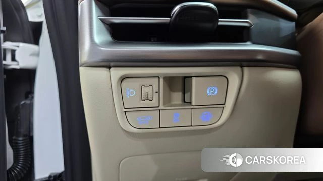 Hyundai Grandeur Hybrid (GN7) id 4687126 из Кореи 20