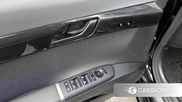 Hyundai Grandeur (GN7) id 4201698 из Кореи 20