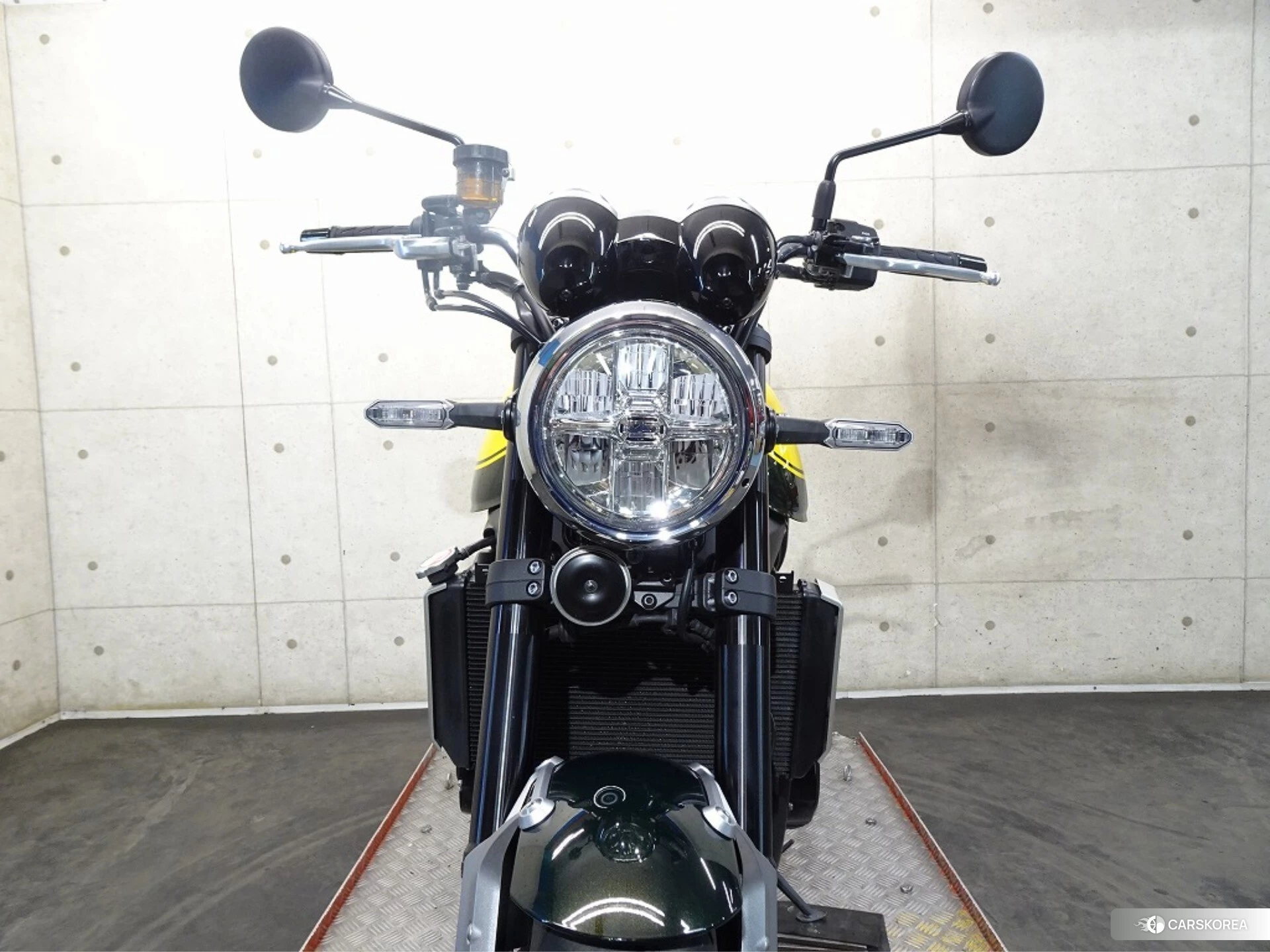 Kawasaki Z900RS id 3948914 из Японии 20