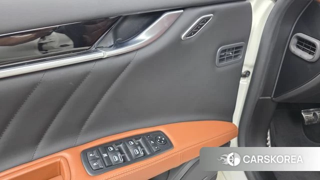 Maserati Ghibli id 4894192 из Кореи 20