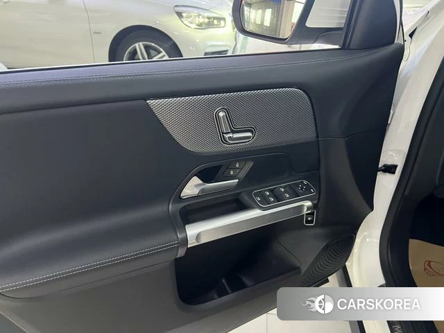 Mercedes-Benz GLB id 4380493 из Китая 20