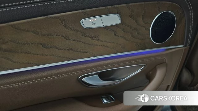 Mercedes-Benz E-Class W213 id 4667415 из Кореи 20
