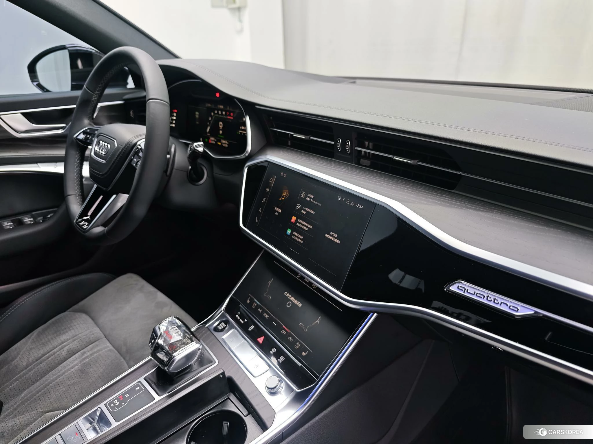 Audi A6L id 4467962 из Китая 20