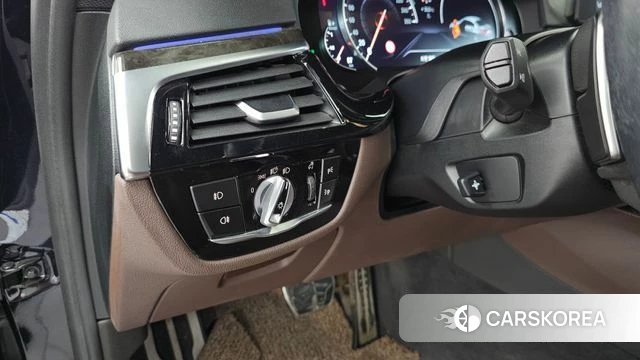 BMW 5 Series (G30) id 4652418 из Кореи 20