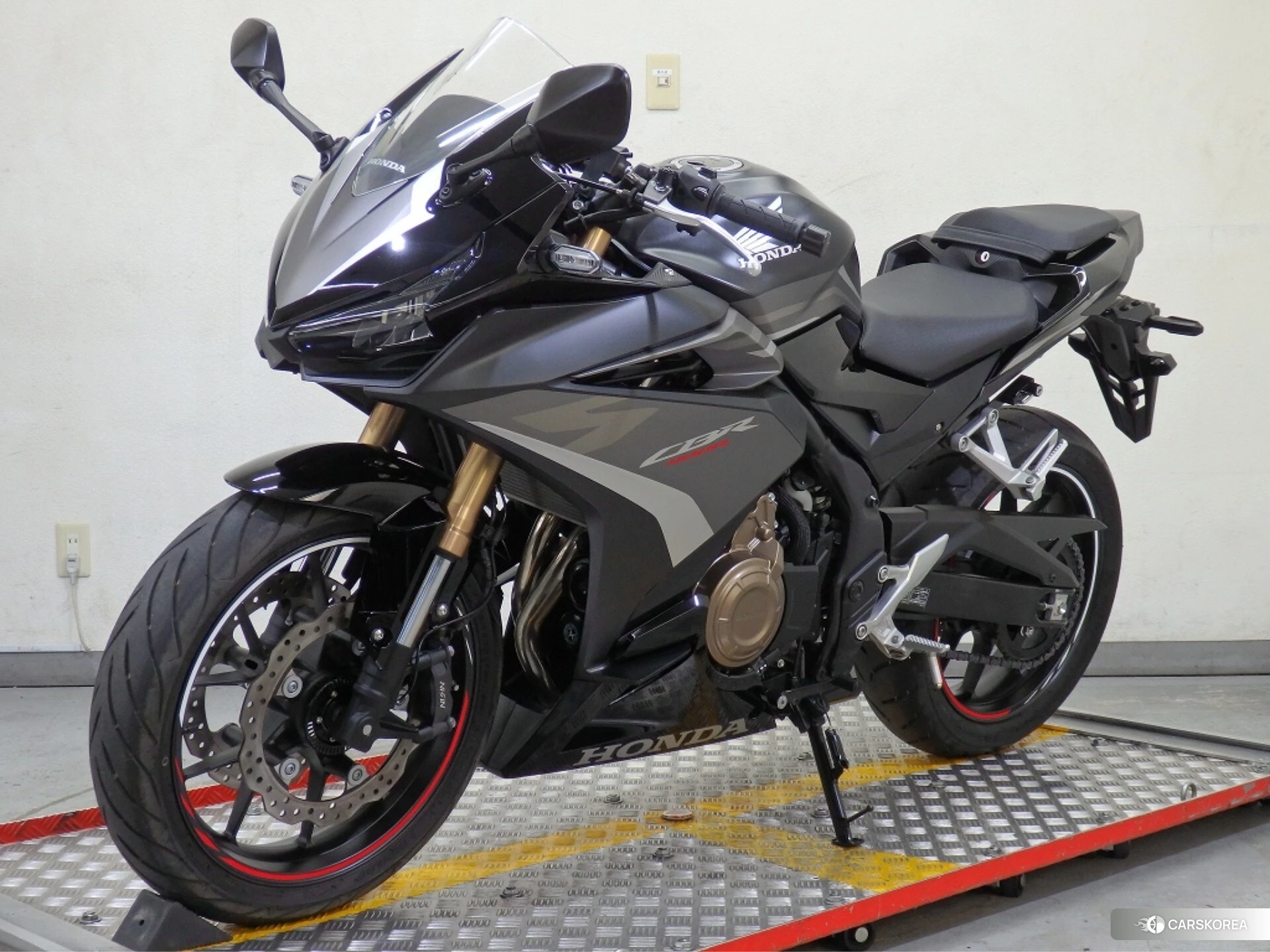 Honda CBR400R ABS id 4184262 из Японии 20