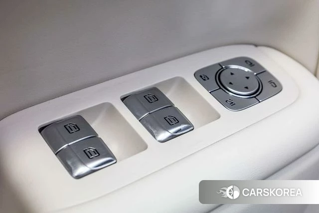 Ideal car Ideal L8 id 4190324 из Китая 20
