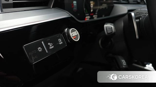 Audi e-Tron id 4481834 из Кореи 20