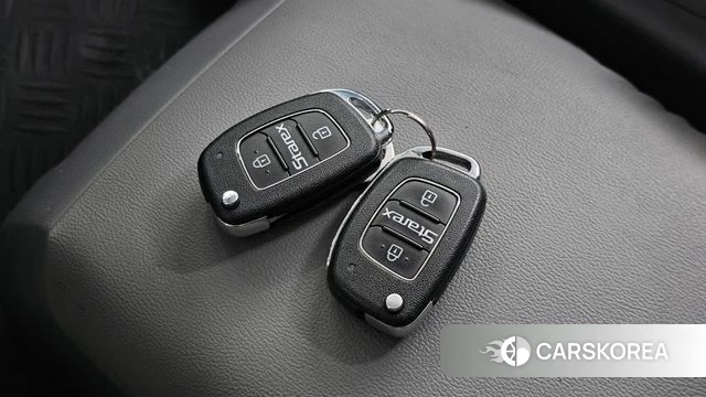 Hyundai The New Grand Starex id 4530977 из Кореи 20