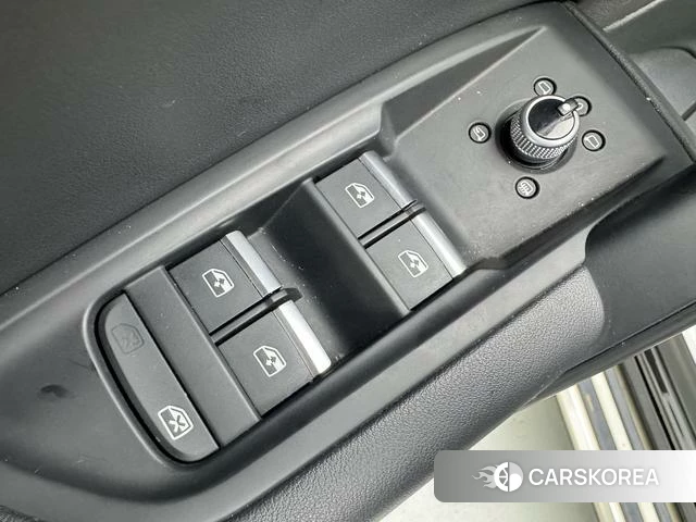 Audi Q5L id 4300066 из Китая 20