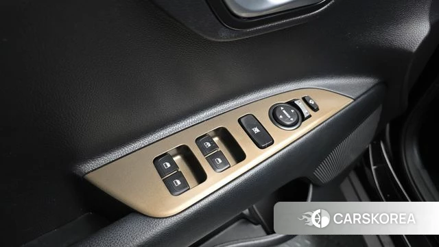 Kia Stonic id 4203643 из Кореи 20