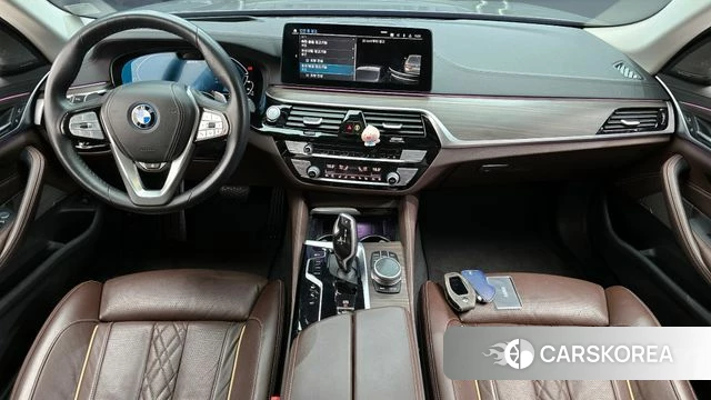 BMW 5 Series (G30) id 4293171 из Кореи 20