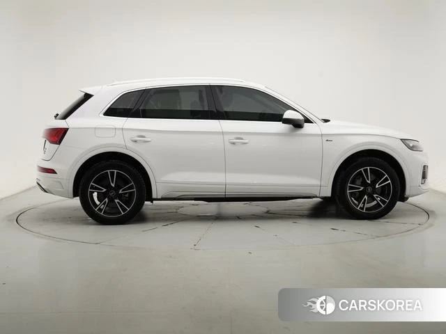Audi Q5L id 4257311 из Китая 20