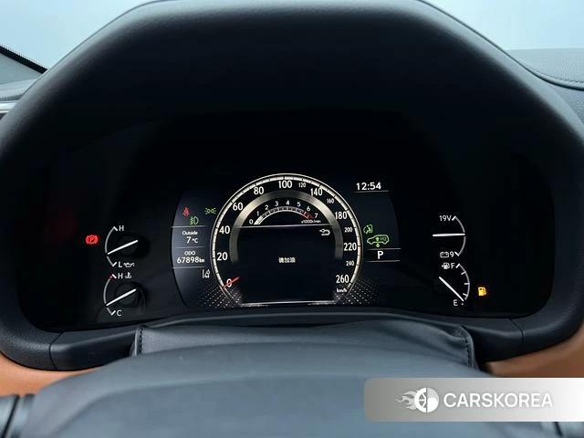 Lexus LX id 4190497 из Китая 20
