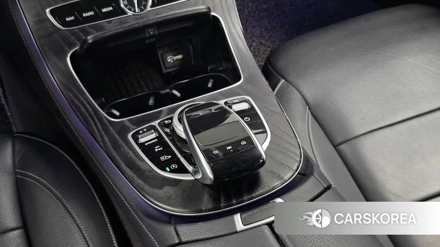 Mercedes-Benz E-Class W213 id 4785376 из Кореи 20