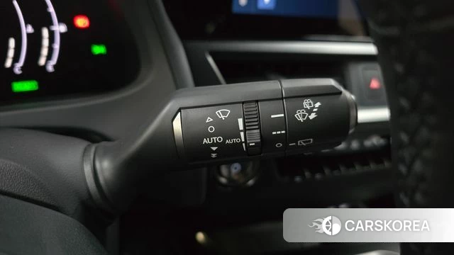 Lexus UX300h id 4354044 из Кореи 20