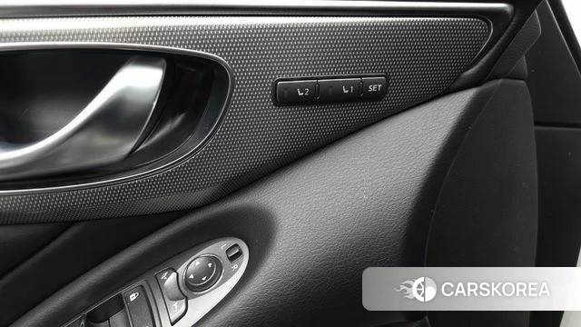Infiniti Q50 id 4732463 из Кореи 20