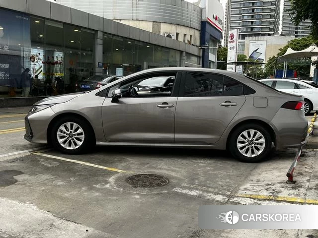 Toyota Corolla id 4263745 из Китая 20