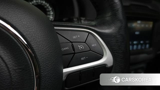 Jeep Renegade id 4377337 из Кореи 20