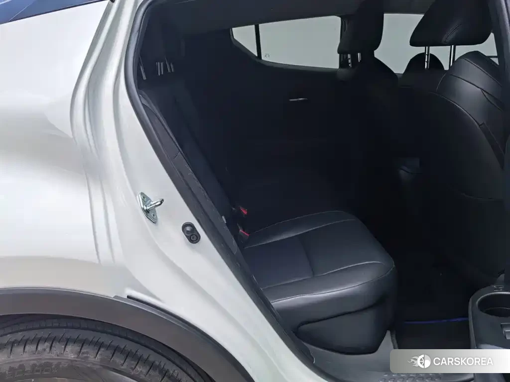 Toyota C-HR id 4654490 из Китая 20