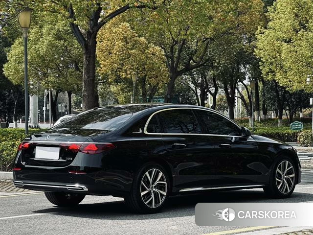 Mercedes-Benz E-class id 3919468 из Китая 20