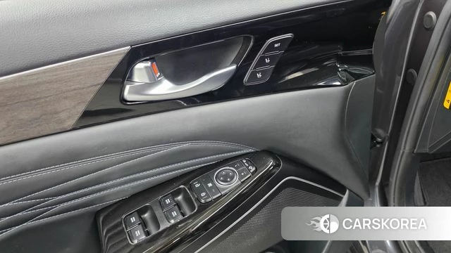 Kia K7 Premier Hybrid id 4698456 из Кореи 20