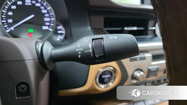 Lexus New ES300h id 4251292 из Кореи 20