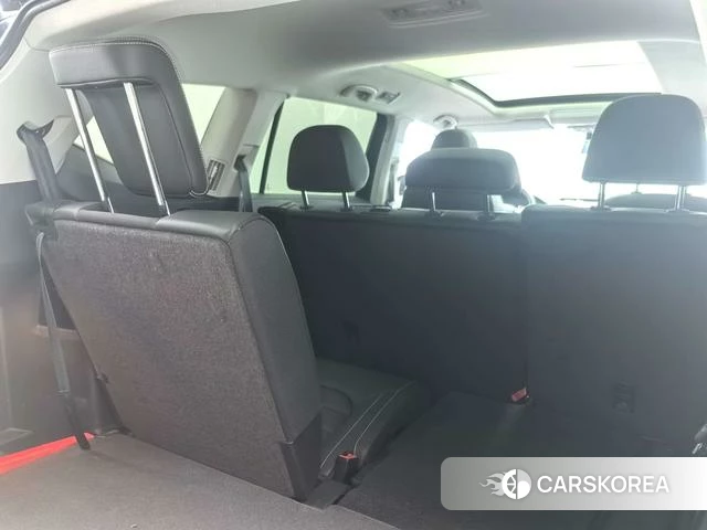 Volkswagen Tourang id 4257851 из Китая 20