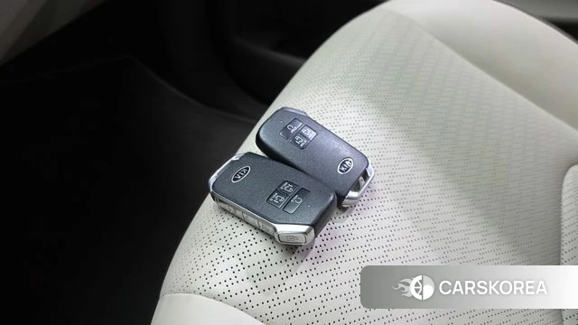 Kia Carnival 4th generation id 4423820 из Кореи 20