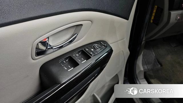 Kia The New Carnival id 4557932 из Кореи 20