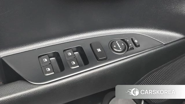 Kia Stonic id 4356288 из Кореи 20