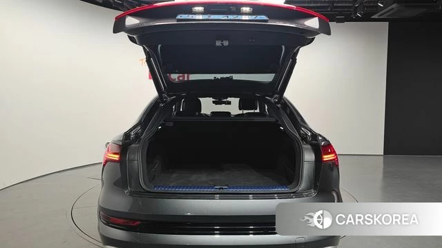 Audi e-Tron id 4631369 из Кореи 20