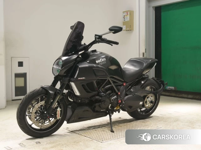 Ducati DIAVEL CARBON id 4190624 из Японии 20