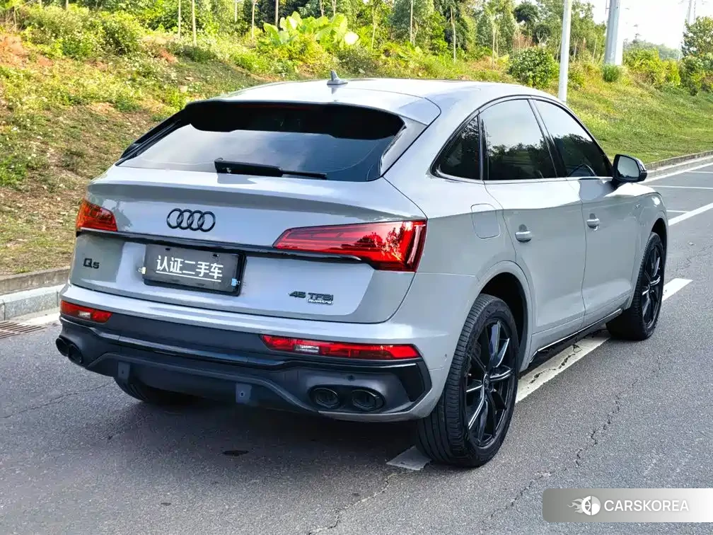 Audi Q5L id 4539080 из Китая 20