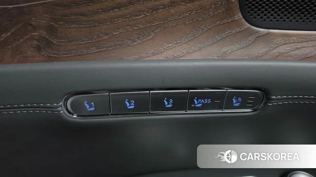 Genesis G90 (RS4) id 4774452 из Кореи 20