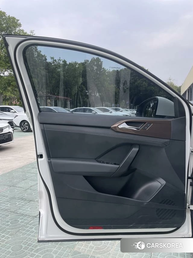 Volkswagen Tuyue id 4279304 из Китая 20