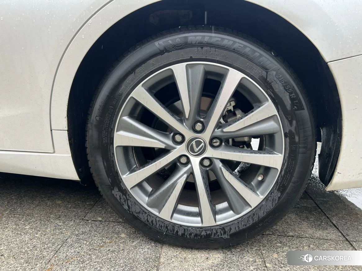 Lexus ES id 4486505 из Китая 20