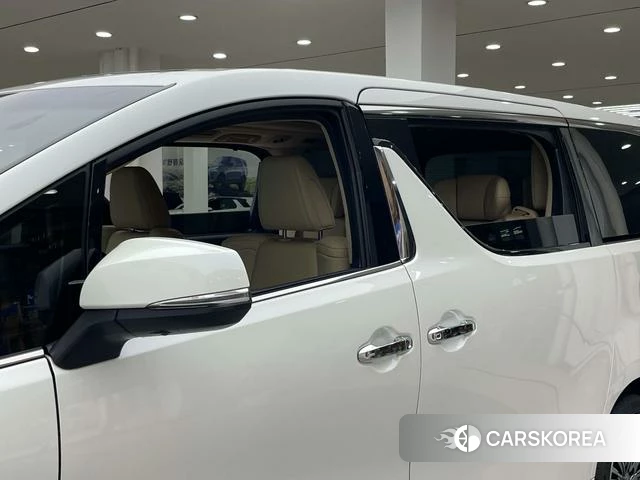 Toyota Elfa id 4265709 из Китая 20