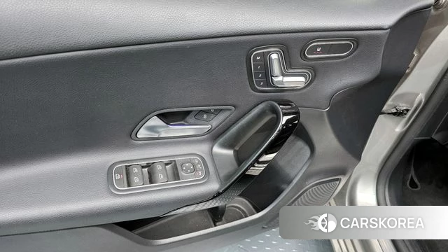 Mercedes-Benz A-Class W177 id 4424379 из Кореи 20