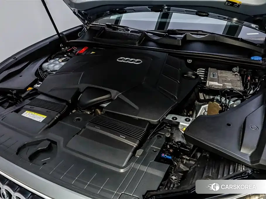 Audi Q8 id 4539443 из Китая 20
