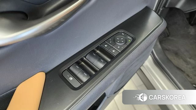 Lexus UX300h id 4427241 из Кореи 20