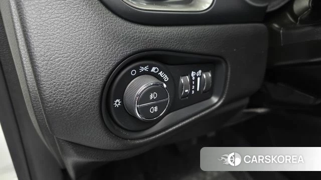 Jeep Renegade id 4284794 из Кореи 20