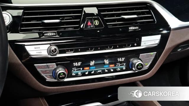 BMW 5 Series (G30) id 4898451 из Кореи 20