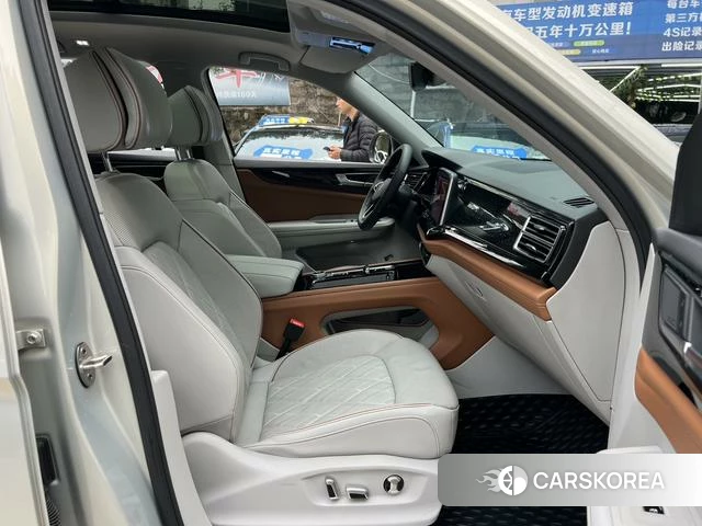Volkswagen Tourang id 4273356 из Китая 20