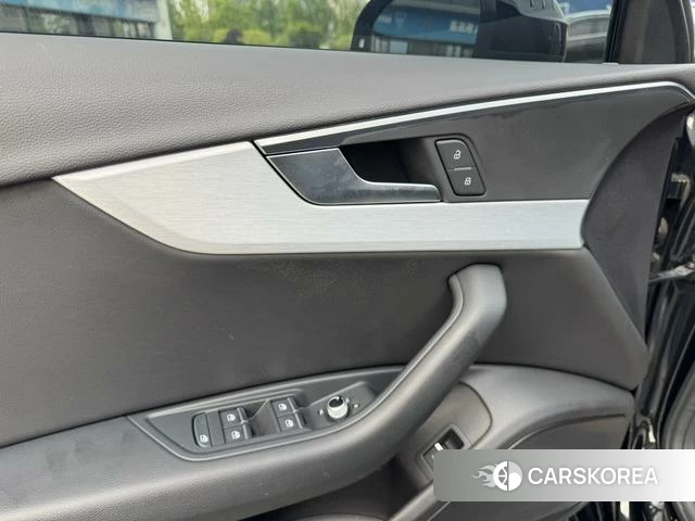 Audi A4L id 4313859 из Китая 20