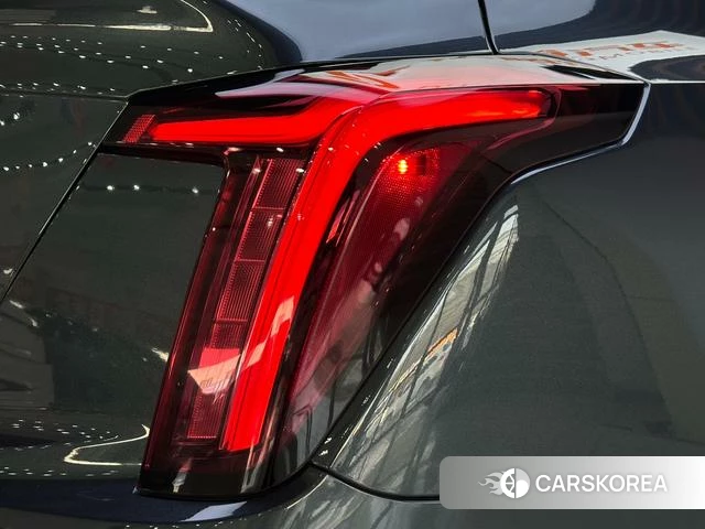 Cadillac CT5 id 3895894 из Китая 20