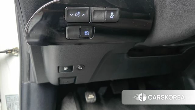 Toyota Prius 4th Generation id 4636610 из Кореи 20