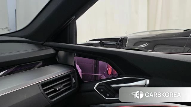 Audi e-Tron id 4585471 из Кореи 20
