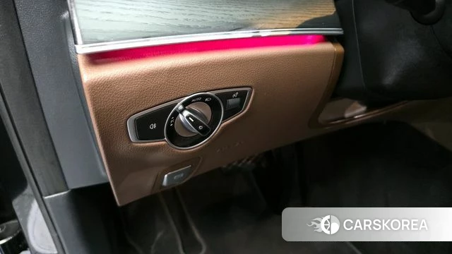 Mercedes-Benz E-Class W213 id 4186591 из Кореи 20